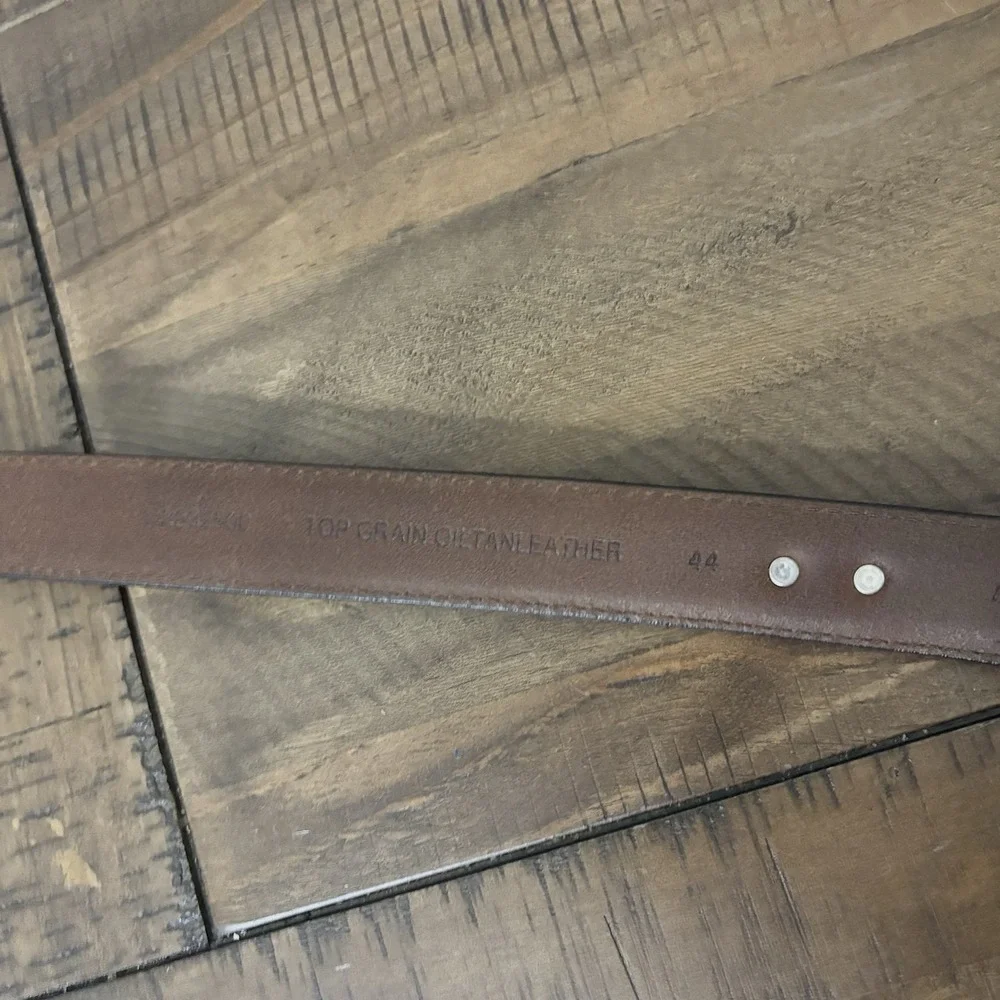 VTG 90s Brown Top Grain Oil Tan Leather Golf Sports Belt Silver Club Oval Sz 44